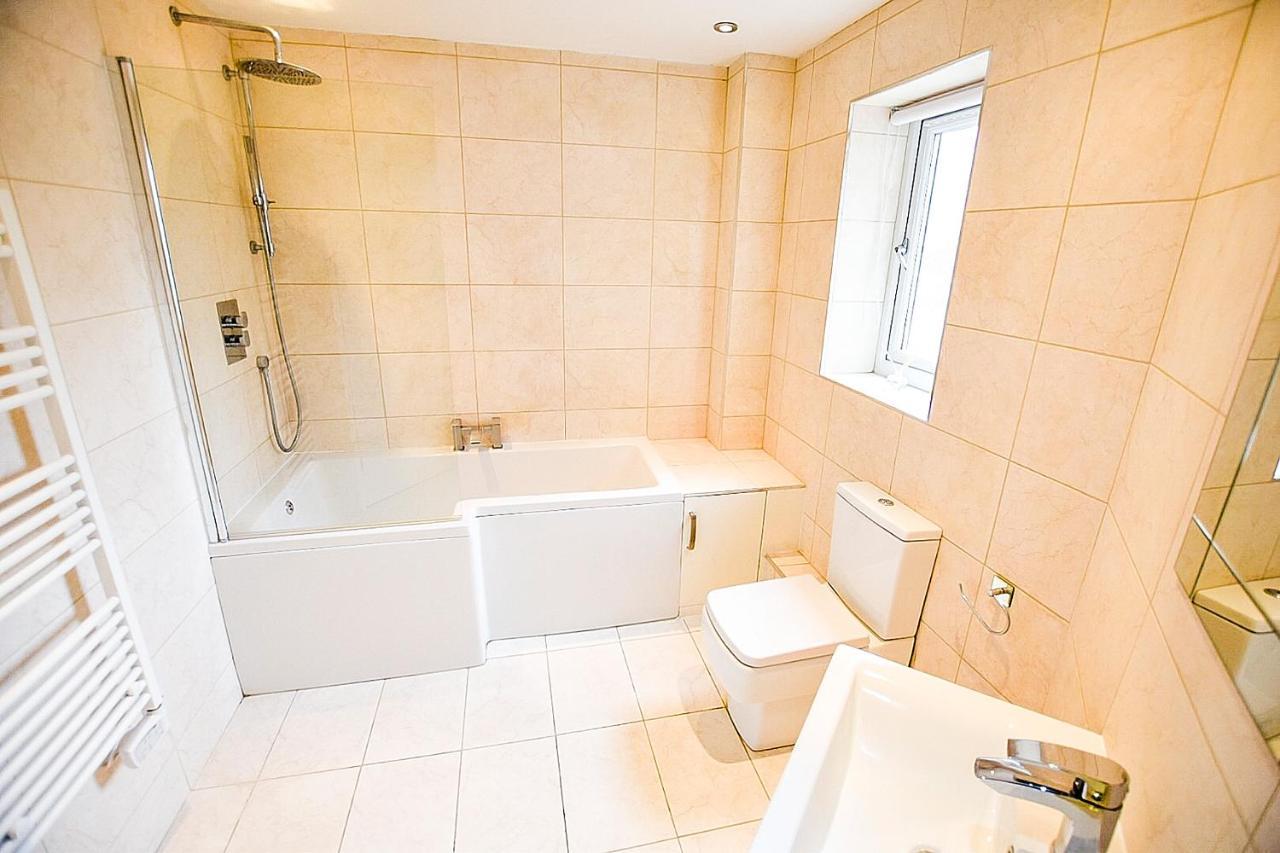 Sunderland Short Stays 2 Bedroom Apartment Free Parking Fulwell Sr6 ภายนอก รูปภาพ