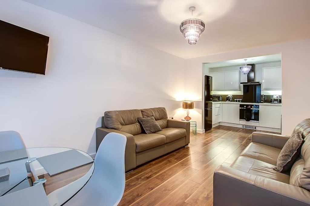 Sunderland Short Stays 2 Bedroom Apartment Free Parking Fulwell Sr6 ภายนอก รูปภาพ