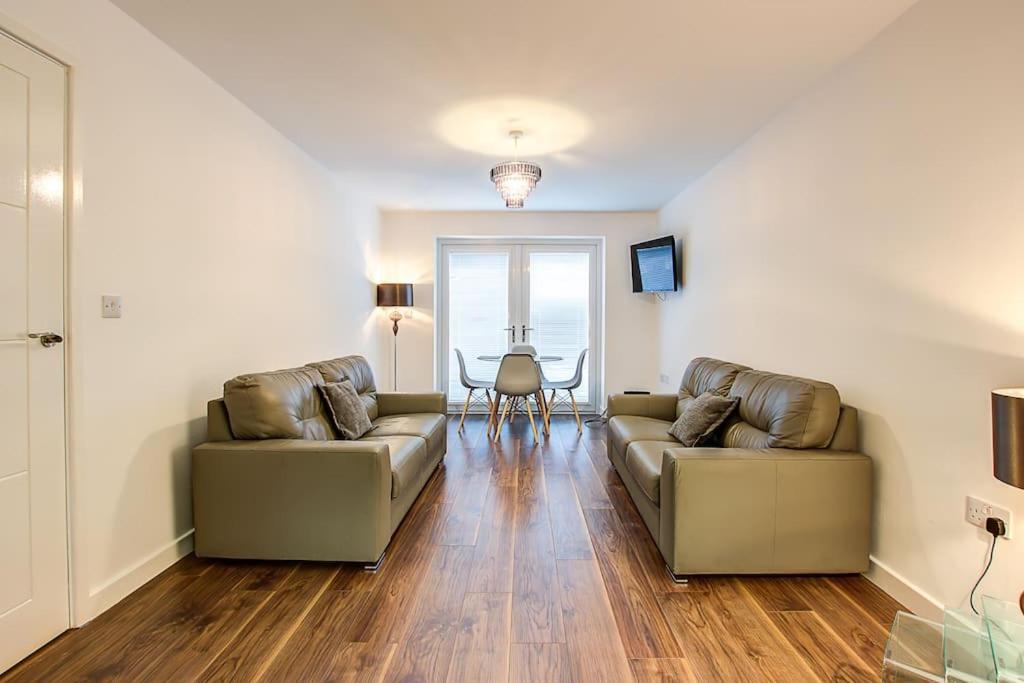 Sunderland Short Stays 2 Bedroom Apartment Free Parking Fulwell Sr6 ภายนอก รูปภาพ